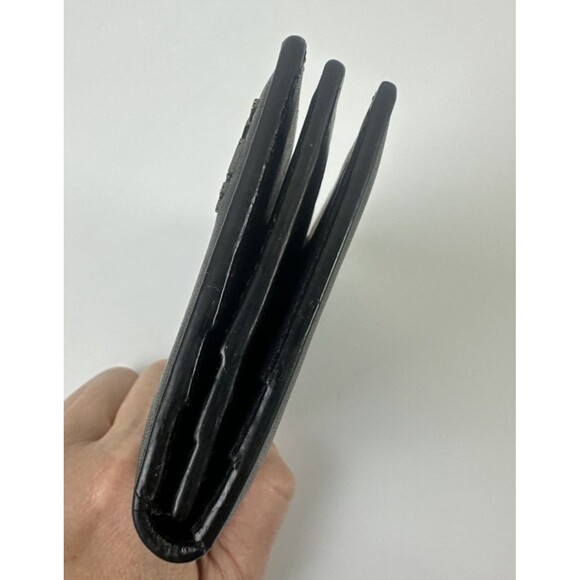 TUMI Leather Wallet Black Embossed Logo Pattern Bifold Small Credit Card Slots - Picture 6 of 14